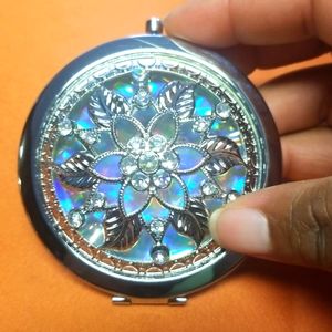 Beautiful Gorgeous Mirror Compact and Bag
